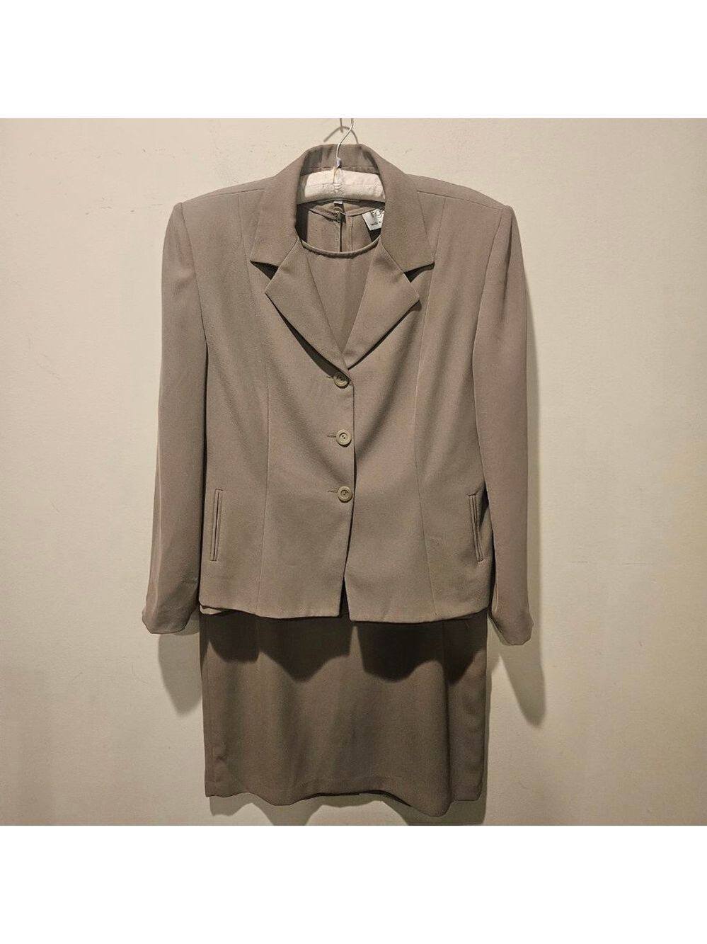 Women's Ingenuity Taupe 3 piece Skirt Suit, Jacket & Skirt Size 16, Top Size L
